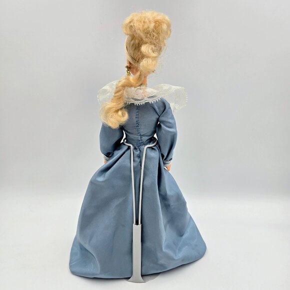 Barbie Princess Of The Danish Court Dolls Of The World 2002 56216 Doll Read - Picture 8 of 16